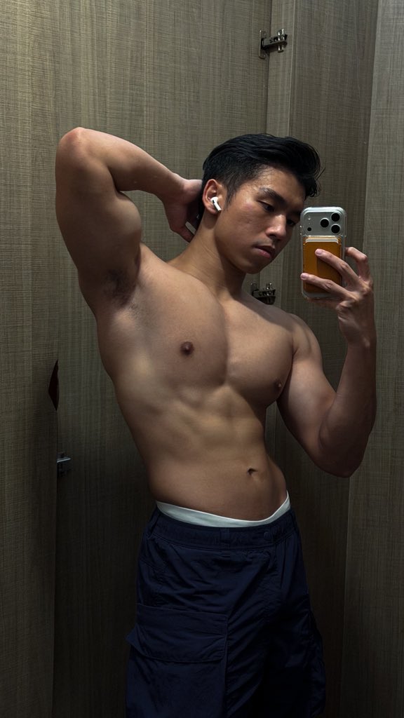 Onlyfriends tweet media