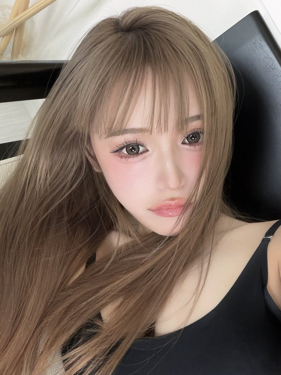 seika_tamukai's tweet photo. 黒髪かきあげ女が
こんな別人なると自分でも思わん https://t.co/botQEK65Ui