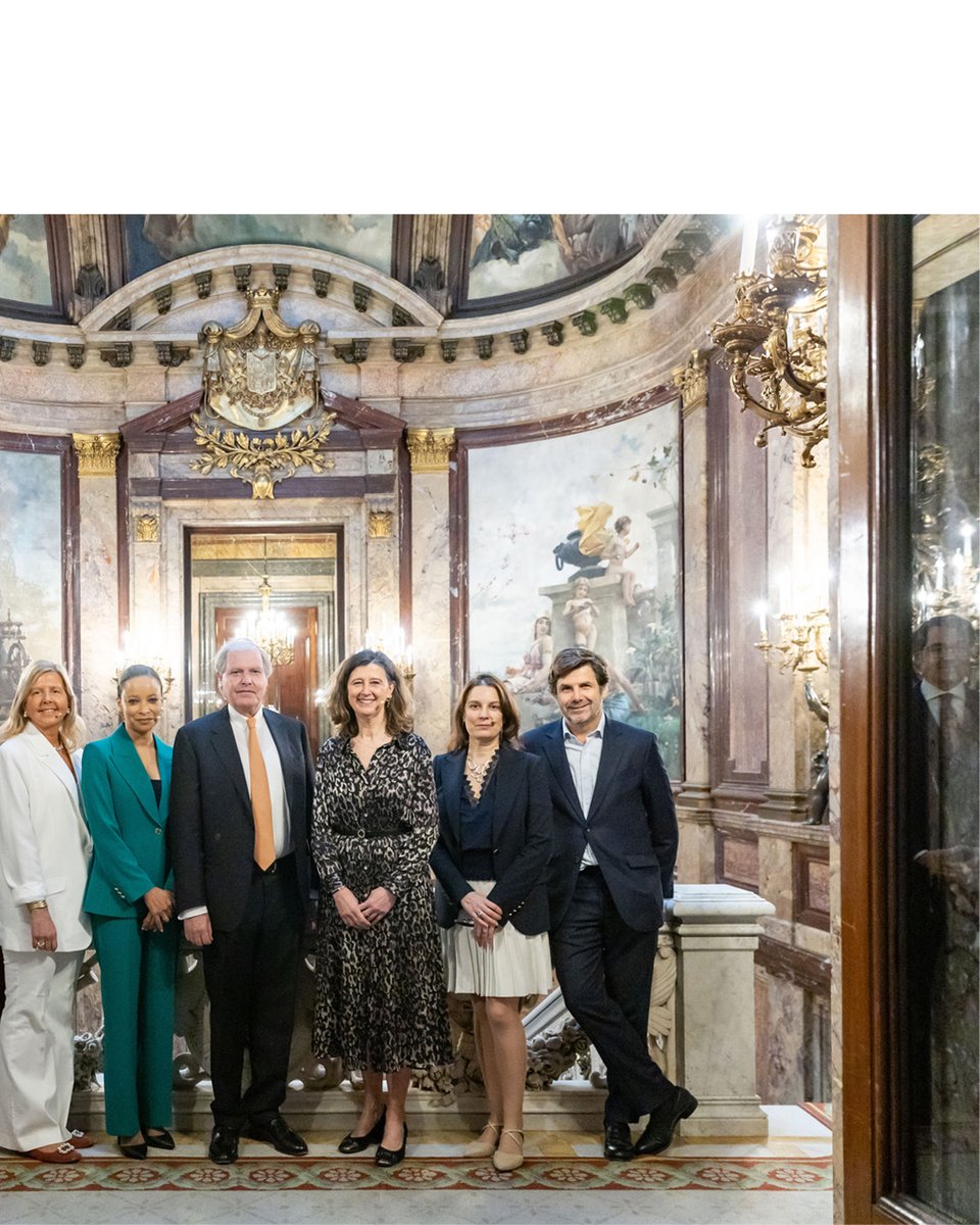 🌟 El pasado 26 de marzo, la Casa de América acogió el diálogo «Impulso del talento joven docente en Iberoamérica», organizado por la Fundación Princesa de Girona ( <a href="/FPdGi/">Fundación Princesa de Girona</a> ) con la participación de Fundación SM, junto a entidades como <a href="/UNESCO_es/">UNESCO en español 🏛️#Educación #Ciencia #Cultura</a> , <a href="/ocdeenespanol/">OCDE ➡️ Mejores Políticas para una Vida Mejor</a> y