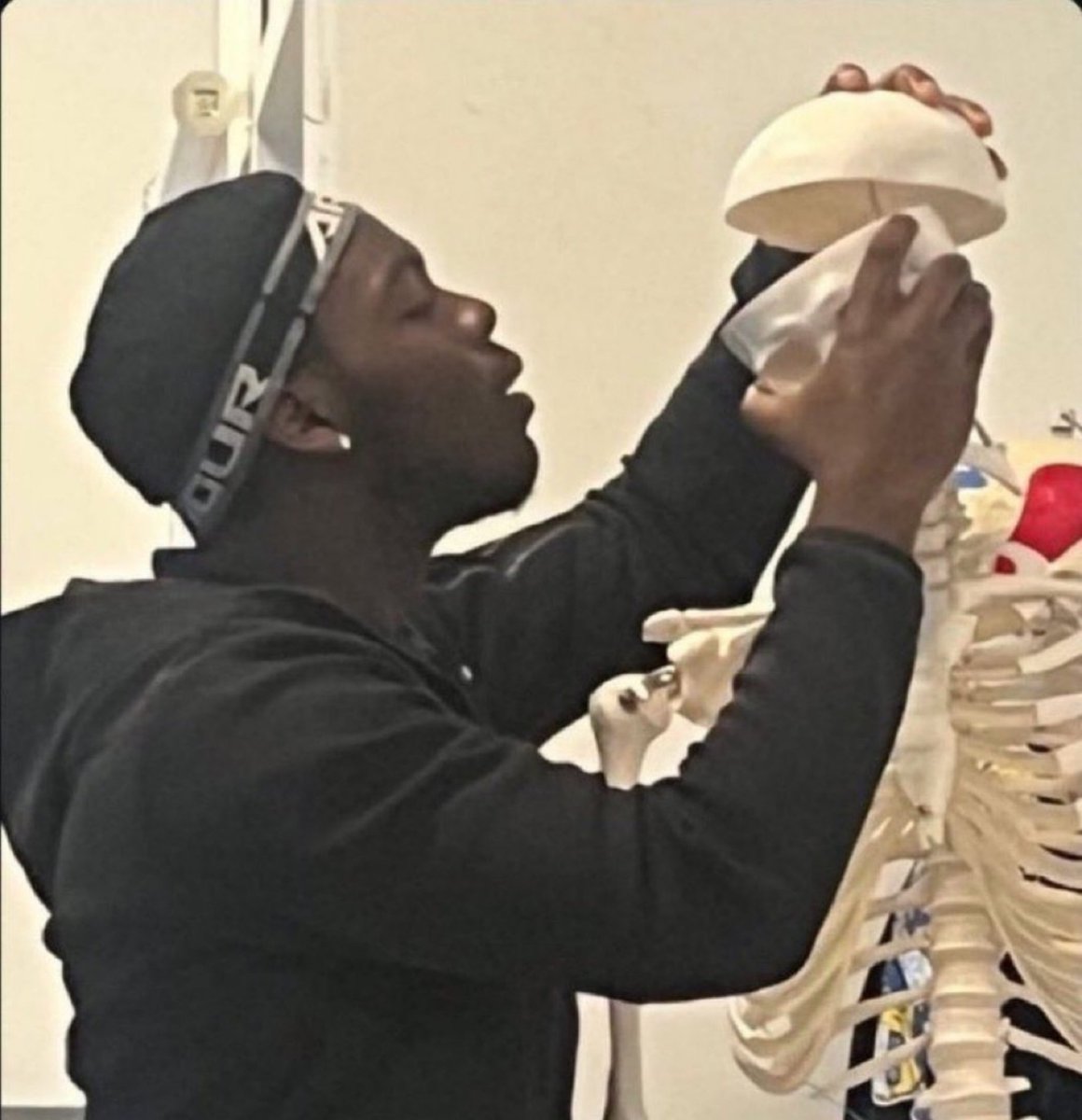 MILES ♈ tweet media