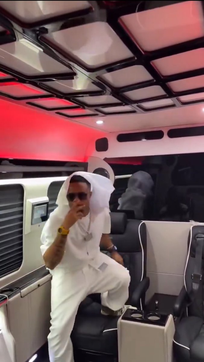 Music on Streamdorm 🎧 tweet media