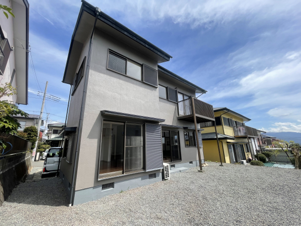 千福が丘で叶える、光あふれる開放的な暮らし
裾野市千福が丘の閑静な住宅街に、2026年3月にリフォームを終えたばかりの心地よい3LDK物件が登場しまし…
#第一開発株式会社 #裾野市 #千福が丘 #中古一戸建て #不動産
daiichi-k.com/estate/ebh/394…