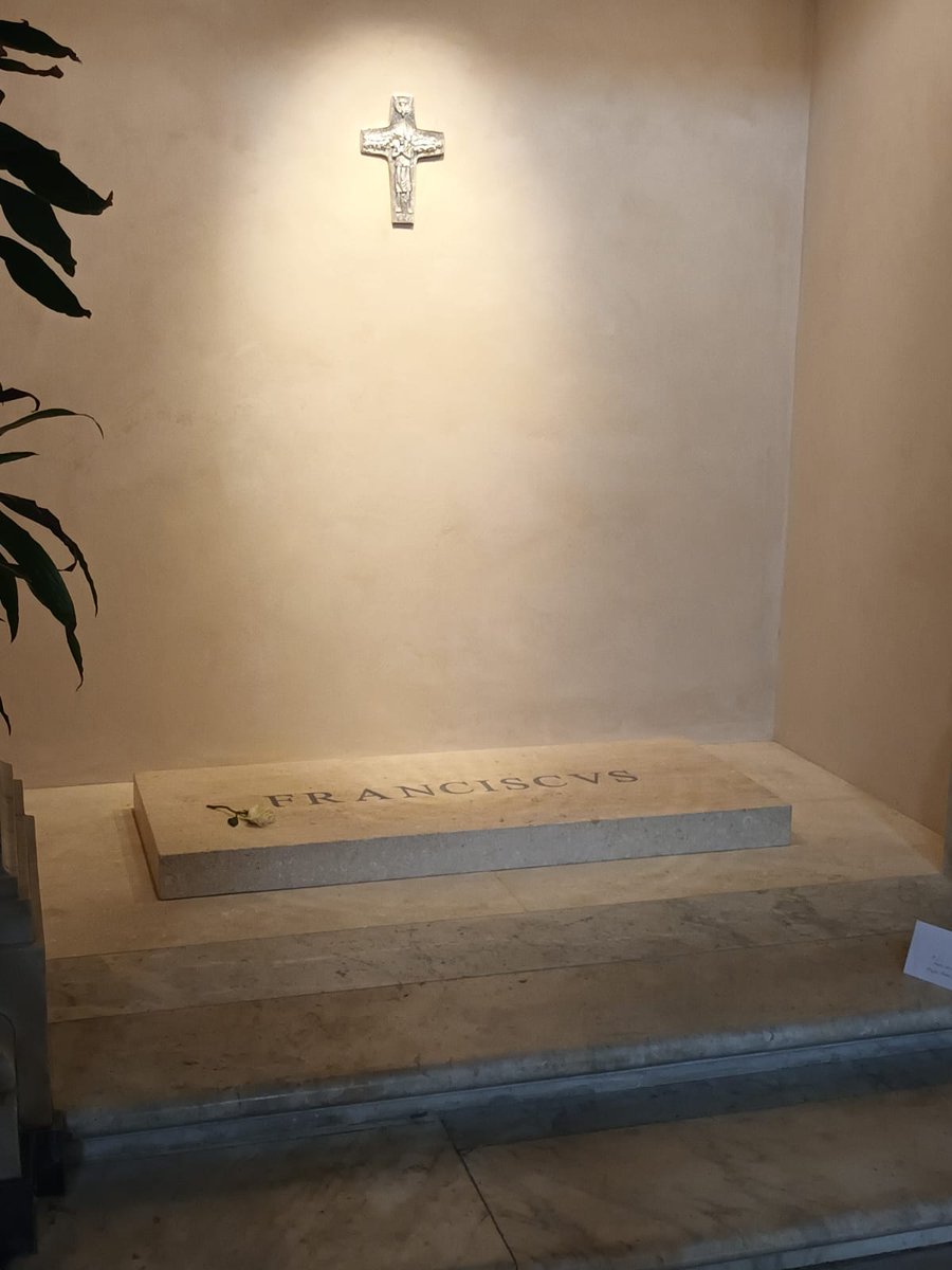 GraziamFerrari2's tweet photo. Il Giorno di Pasquetta , l' anno scorso, Papa Francesco abbandonava la vita terrena. https://t.co/1dMdnTKKrX