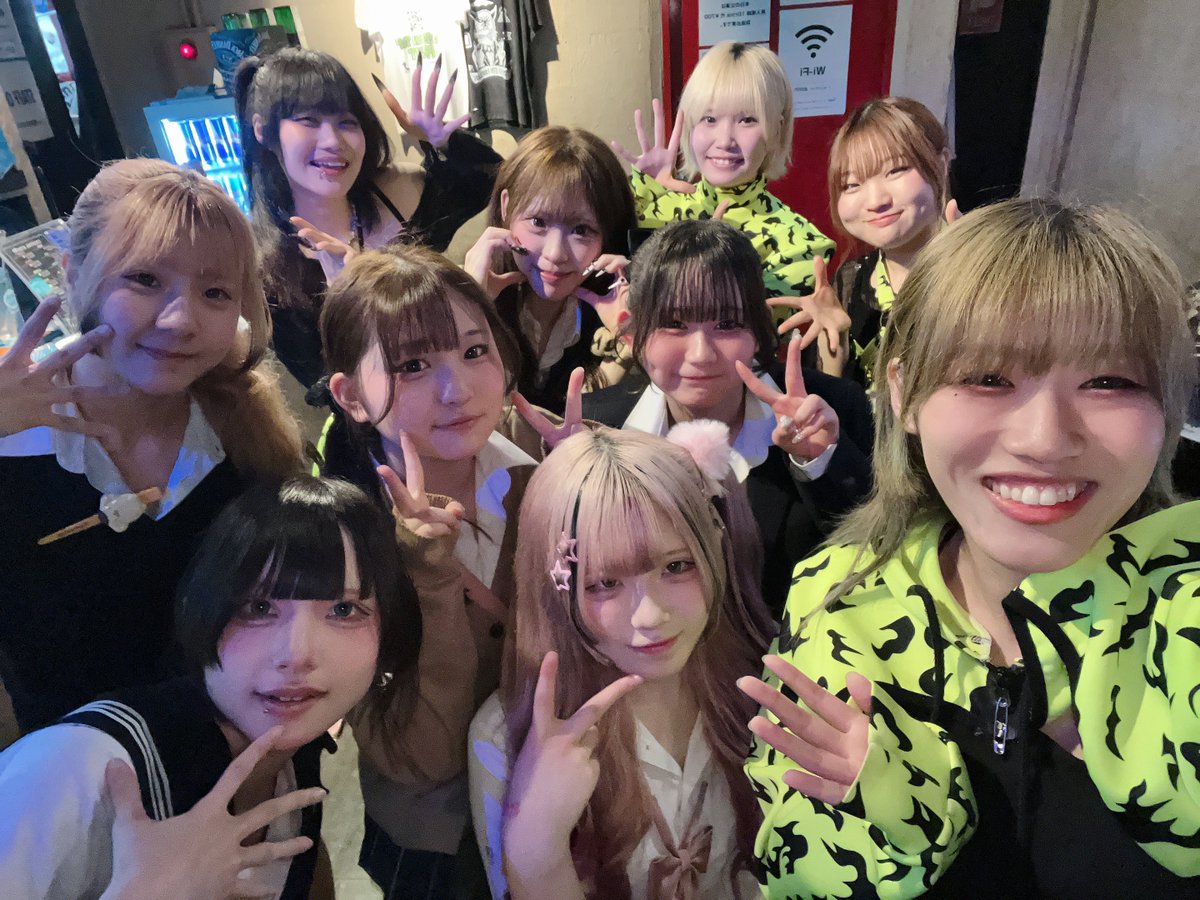 jikumashi_tif's tweet photo. MCR petite #348
【 @HtWCjp 】サン
【 @7uvHz 】サン
出演して頂きありがとうございました!
ハウツー世界征服サン
LuvHzサン
pick up information↓
https://t.co/BUj6upmS2Y
#HtWC #ラブヘルツ #じくまし https://t.co/xs13AdhsXa