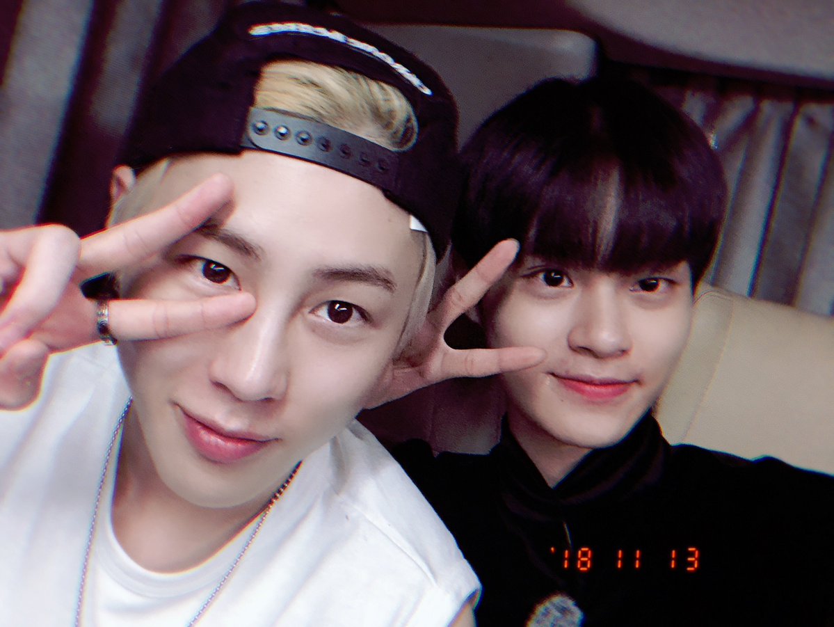 #WANNABOND tweet media