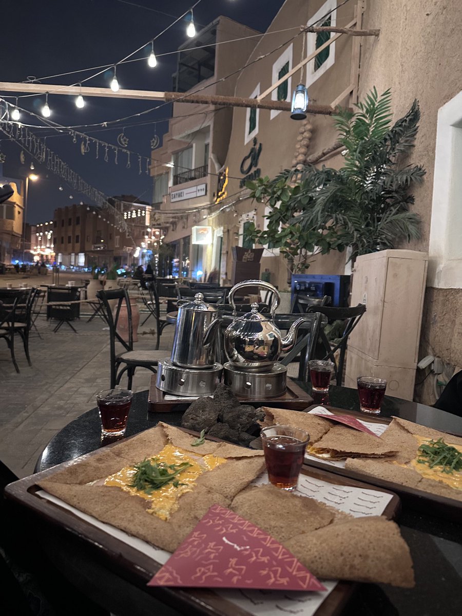 📚🕊️ tweet media