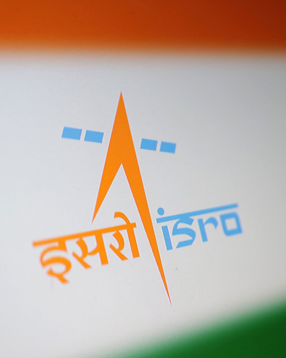 ISRO के पूर्व वैज्ञानिक प्रवीण मौर्य का गंभीर आरोप।2022 में गगनयान मिशन का डेटा लीक करने के झूठे मामले में उन्हें फँसाया गया।

वे उस समय केरल में तैनात थे।जब उनके कुछ सहयोगी गगनयान की संवेदनशील जानकारी लीक करने की कोशिश कर रहे थे,उन्होंन विरोध  किया तो उन्हीं पर आरोप लगा दिए गए।