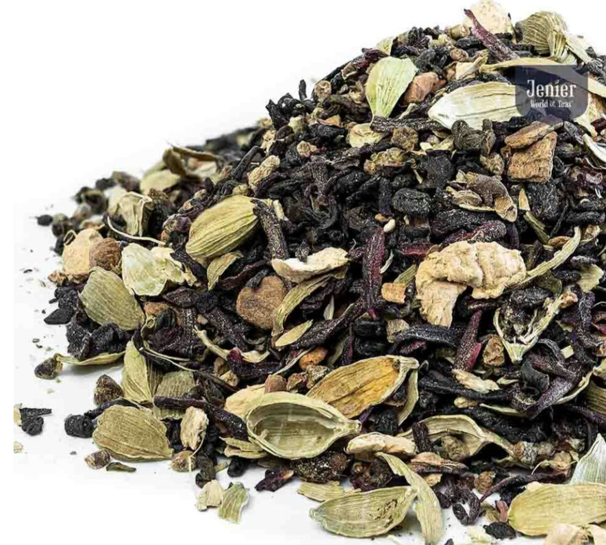 HighlandTeaBox's tweet photo. Classic versus traditional Earl Grey vs artisan Coorie Chai. Bright bergamot and brisk black tea meet warming spice and creamy cardamom. Pair Earl Grey with buttery scones; Coorie Chai with oat biscuits. 
#TeaTasting #HighlandTea #GiftIdeas #TeaLovers https://t.co/jMUVg9k2Tw