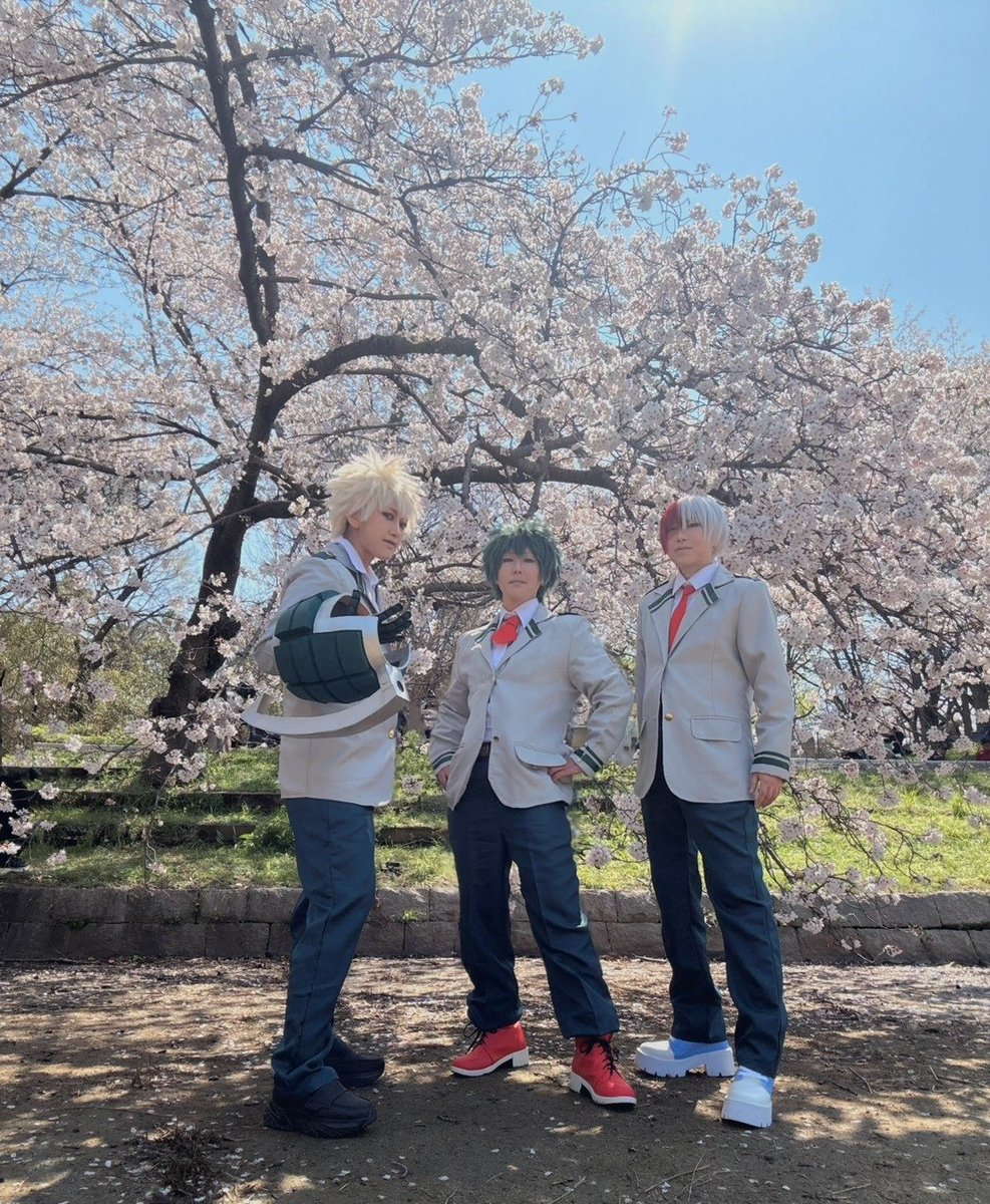 asa_gu's tweet photo. ⚠cosplay⚠

先日花見撮影行ってきた〜✨天気が良くて綺麗な桜をイケメンな2人と眺めて終始楽しかった☺️
いつもありがとうね😘
ヒロス作成していきます✨ https://t.co/3JPFo4nycf