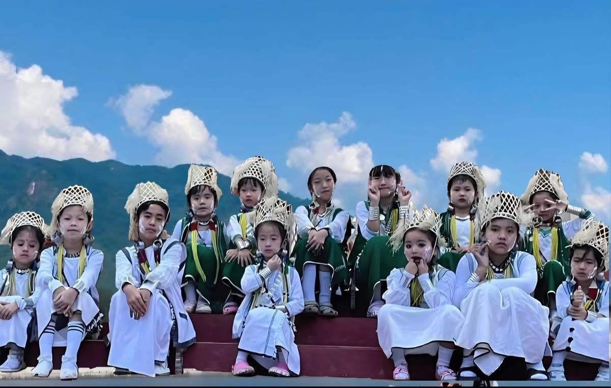 SunilMo92298242's tweet photo. May #Mopin Ane shower blessings for abundant harvests and wellbeing of all. #MopinAgambe to Galo community of Arunachal Pradesh. https://t.co/m6tCnUPIJ0