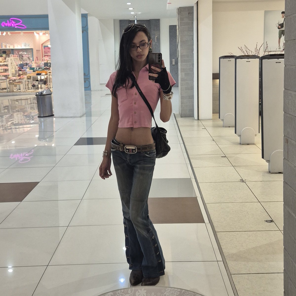 sellysendiri tweet media