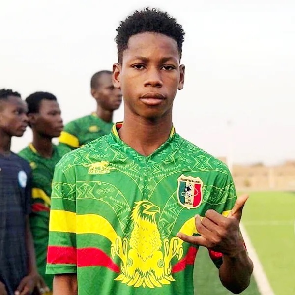 Vibes Foot tweet media