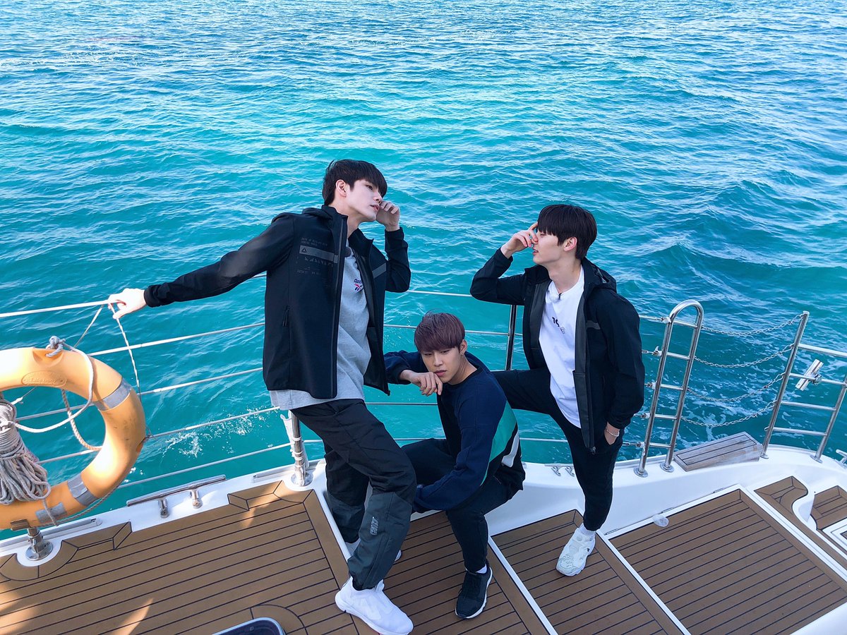 ong seongwu pics tweet media