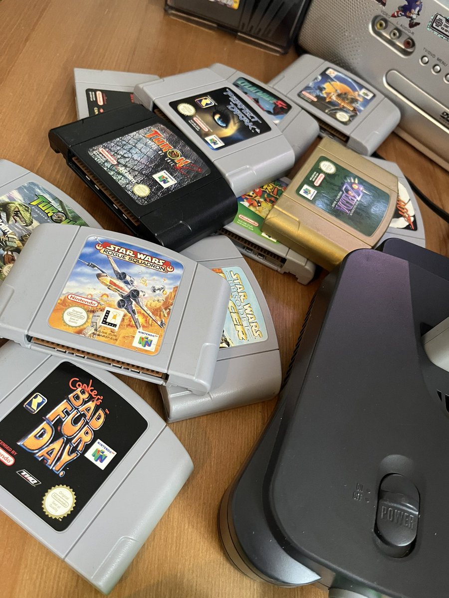 SupernerdsT's tweet image. Morning all 

#GamersUnite #retrogaming #n64 #bankholidaymonday