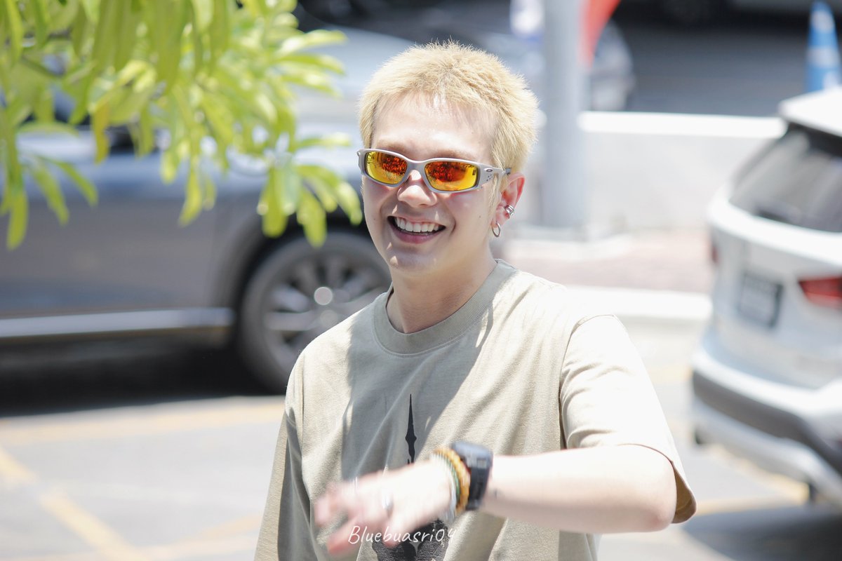 ❥𝐵𝕝𝕦𝕖 𝐵𝕦𝕒𝕤𝕣𝕚 ∞ 𝕗𝕥. 𝐵𝕚𝕦 🇹🇭 tweet media