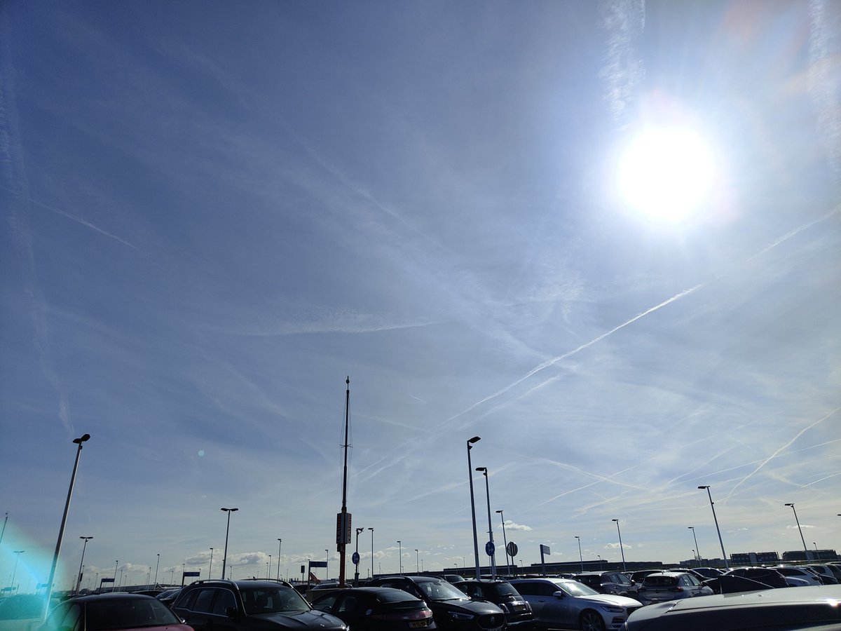 Richard V/H LeonSmits tweet media