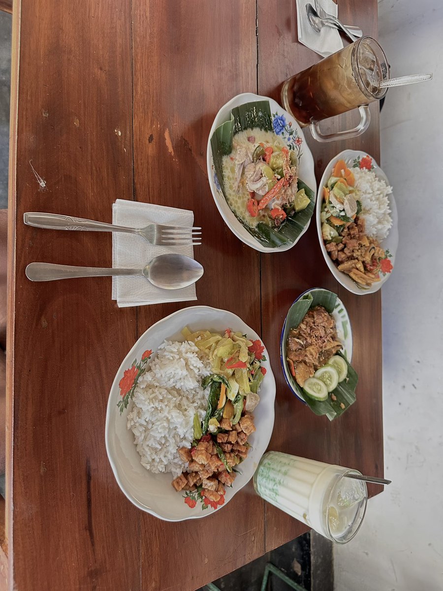 Raja👑 tweet media