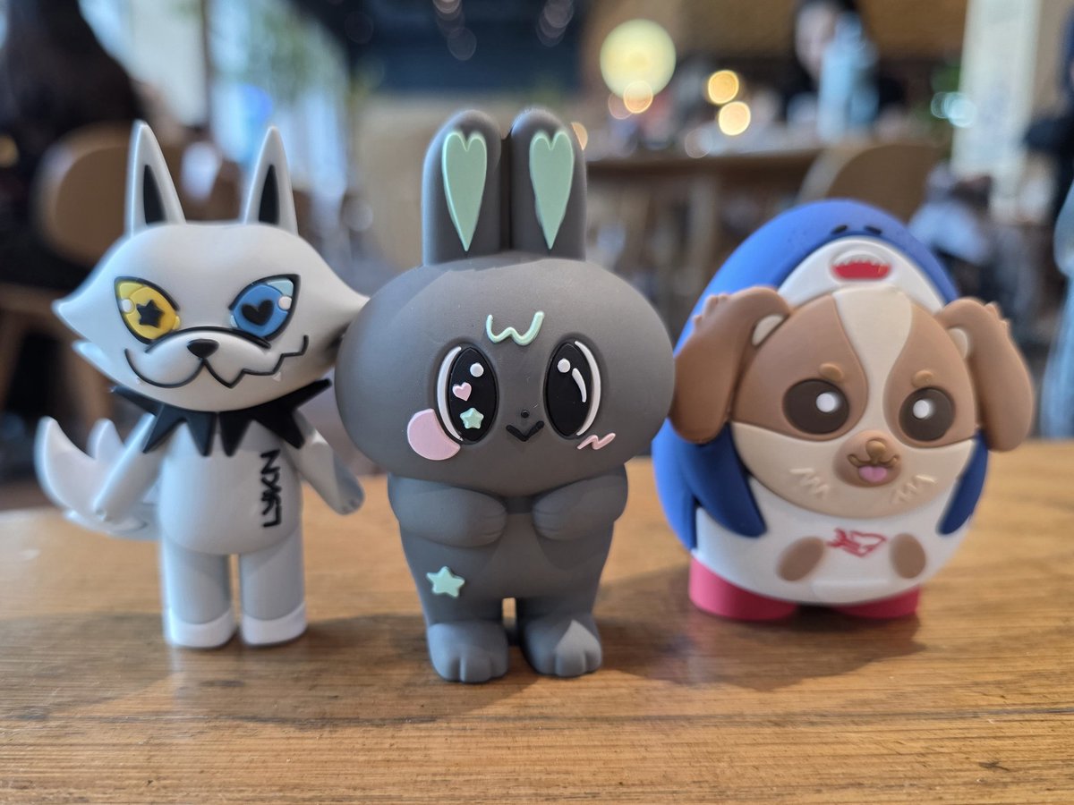 pixeljane's tweet image. #LYKYOU #METAA #WESLEY
😍😍😍

From this:                                 To this: