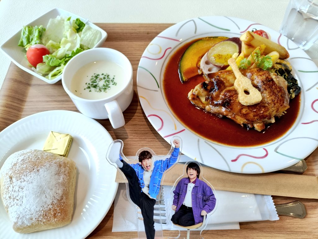 先日、大塚国際美術館に行ってきました！！
2日間かけて鑑賞して、クイズラリーでステッカーもいただいて、千点以上の陶板名画に触れることができてとっても楽しかったです。解説がどれも面白く、興味深かった
きゅけをきっかけに、また新しい体験ができて嬉しい