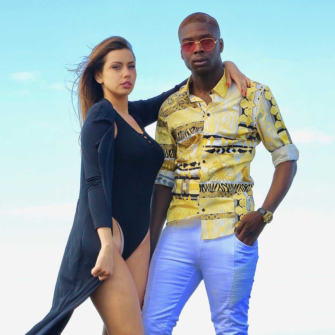 Midi/Minuit tweet media