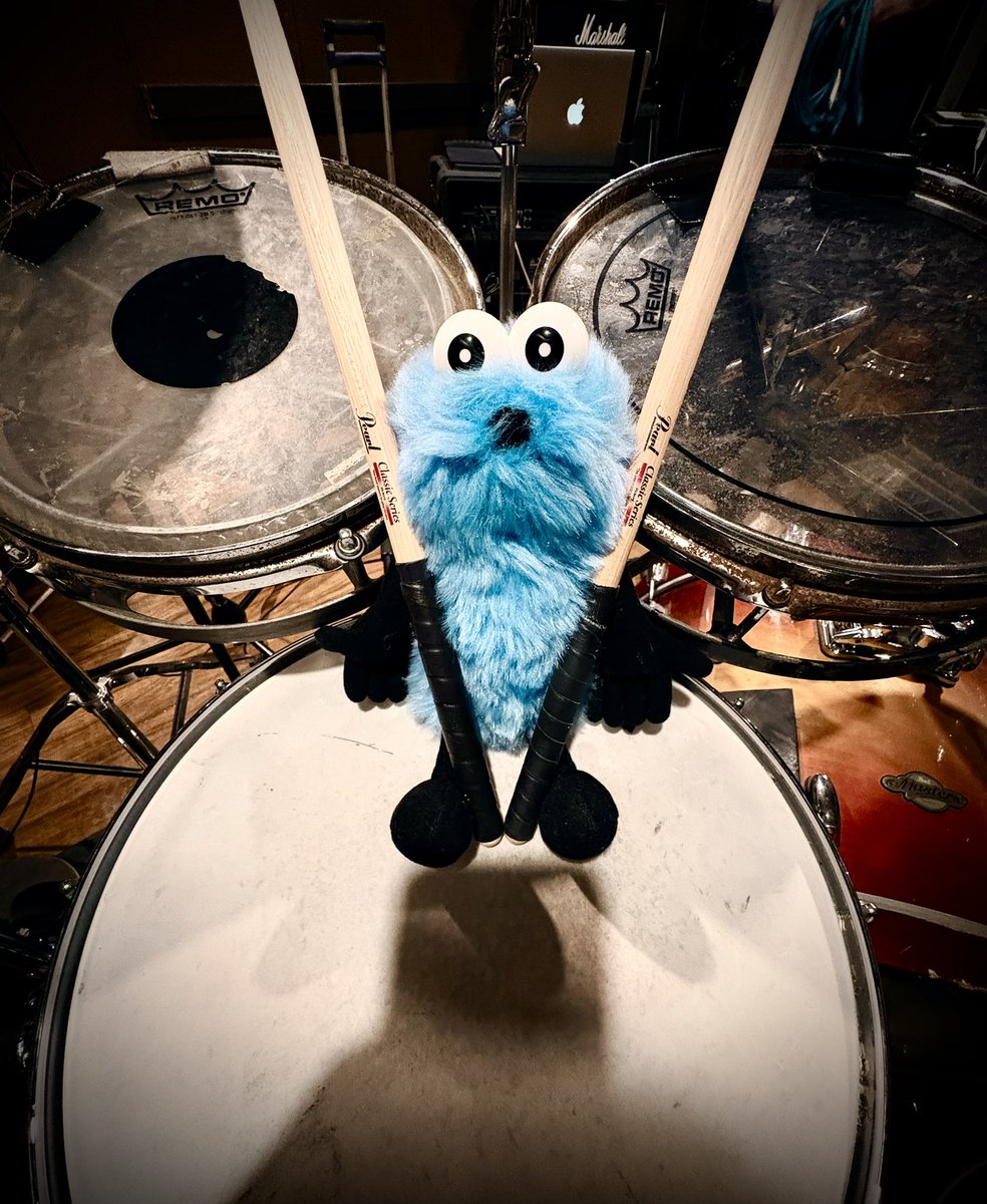 CHARGEEEEEE... tweet media