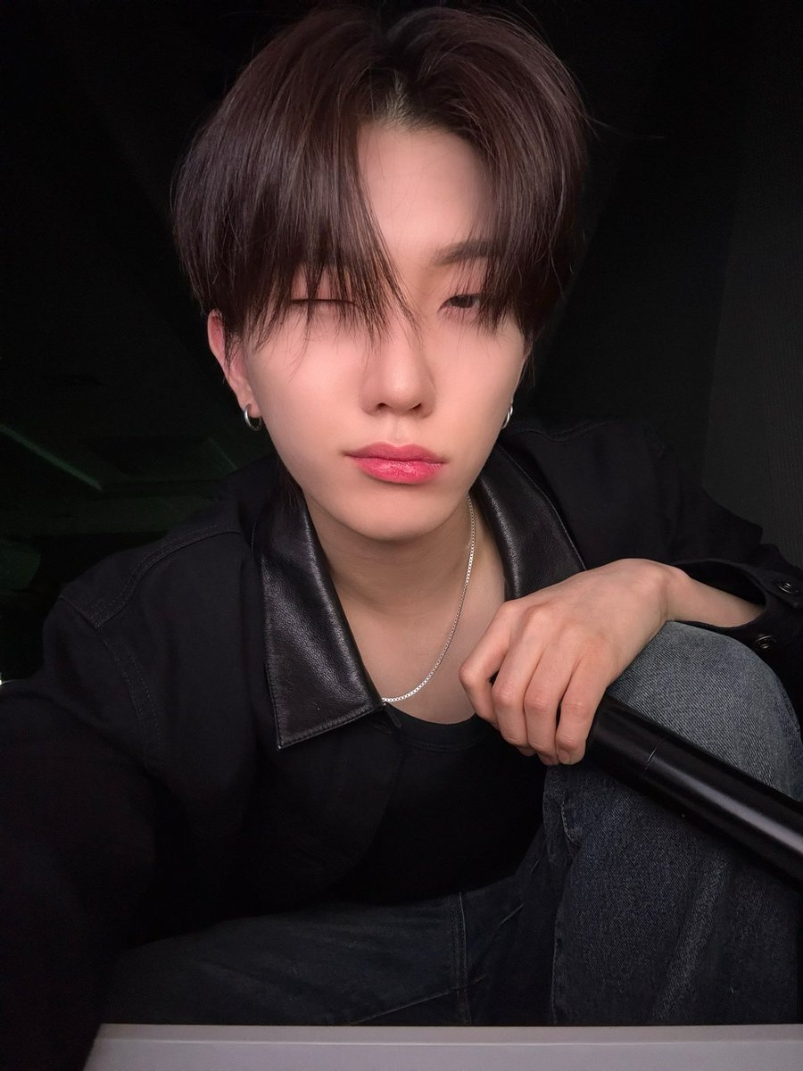 TNX_twt's tweet photo. ✌️🐰✌️

#TNX 
#오성준 #SUNGJUN https://t.co/ofVHGpUAjk