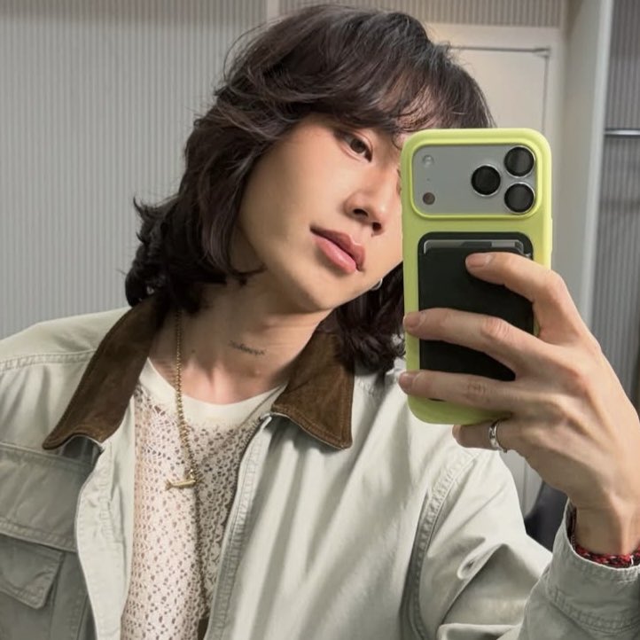 emily 🌻 tweet media