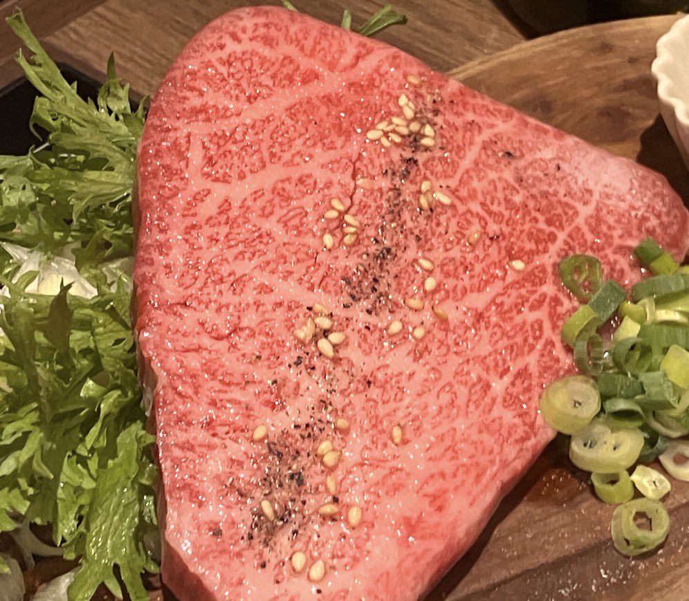 肉食ヤギ tweet media