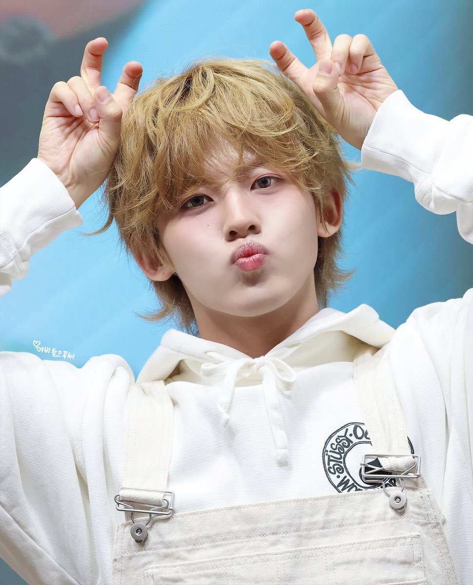 여비들고튀어✨️ tweet media