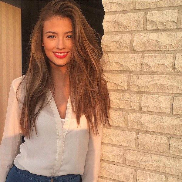 Buena semana a (casi) todos.

     》#𝖥𝗋𝖾𝖾𝖱𝗈𝗅 #𝖥𝖺𝗄𝖾𝖱𝗈𝗅《