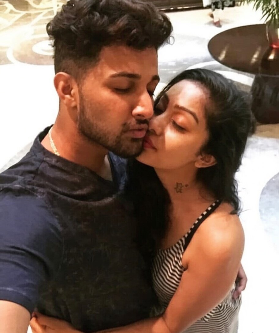 Anjanakrishhh's tweet photo. #abhiramivenkatachalam with her ex boyfriend bigboss niroop.
#abhirami https://t.co/iA7uxNVU3d