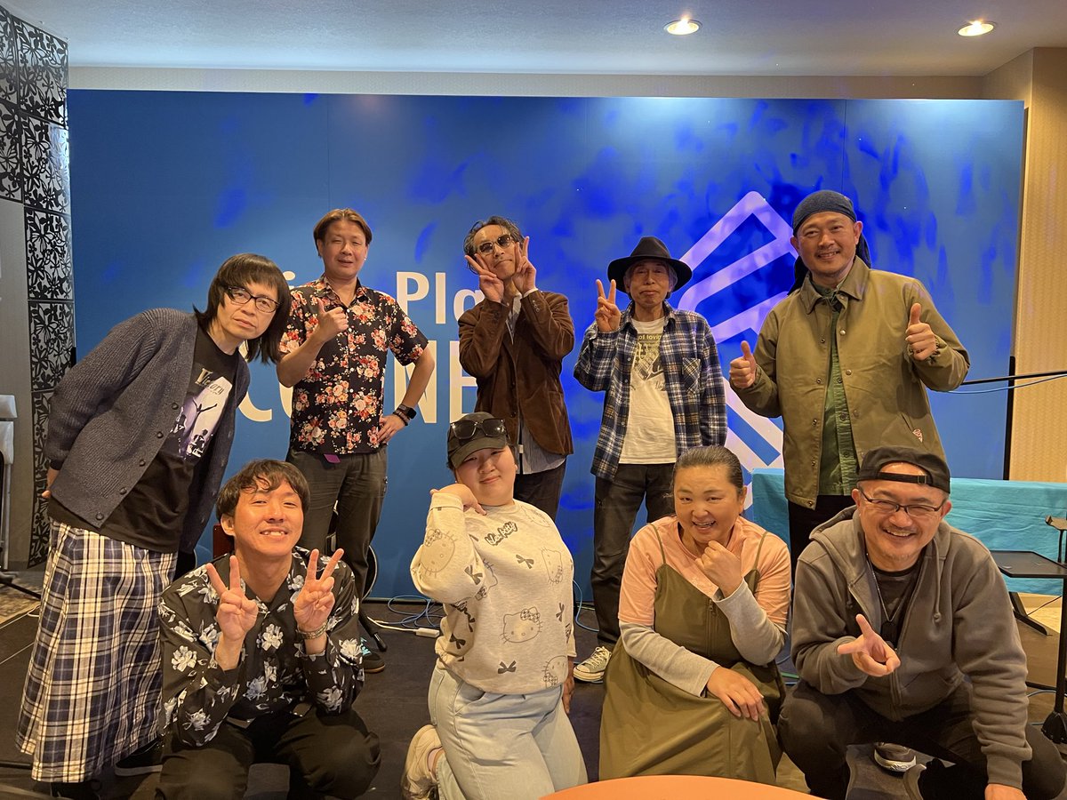 Live Place CONNECT tweet media