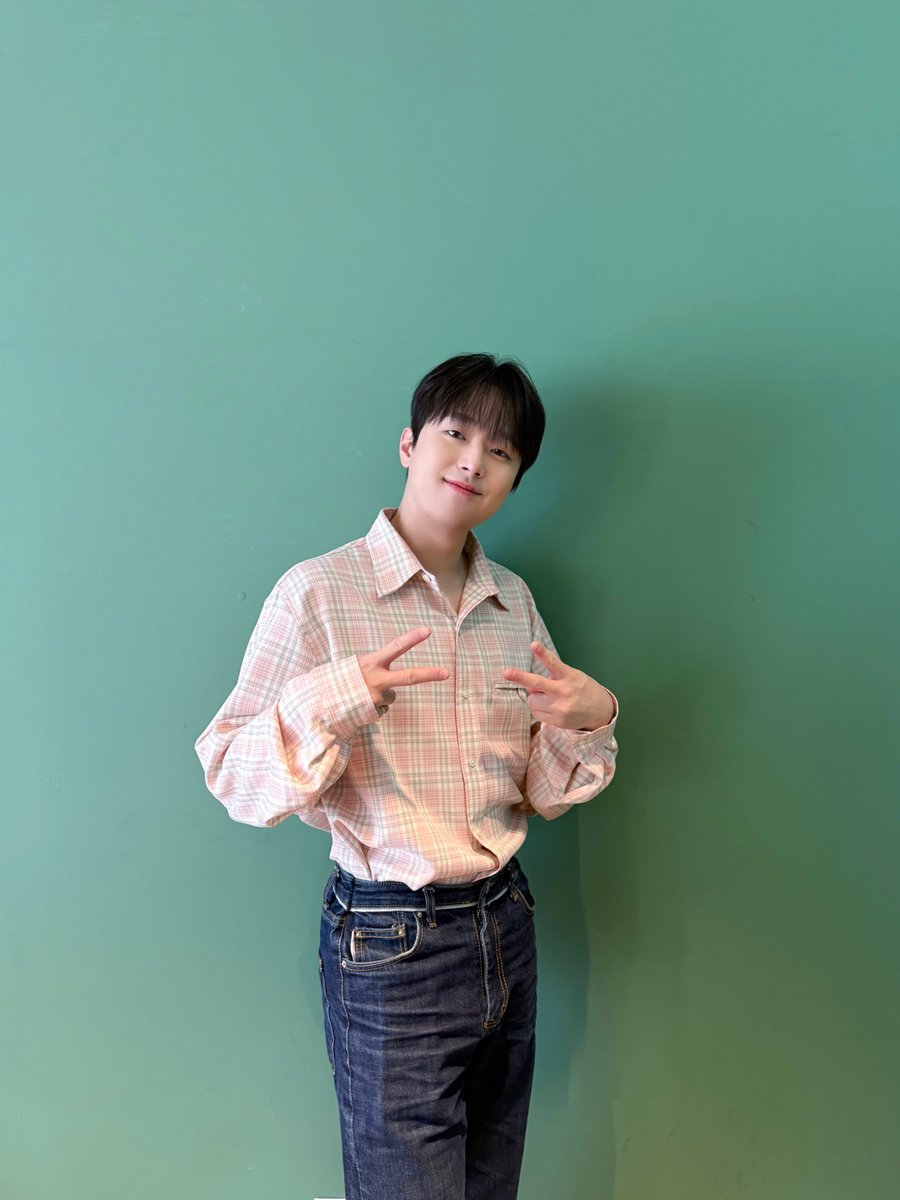 📸 찬또그래퍼 📸

<톡파원 25시>의
큐티섹시 찬원 등🌟장

오늘도 찬원과
랜선 여행을 떠나러😆

모두 오후 8시 50분
JTBC에서 만나요💗

#이찬원 #LeeChanWon
#톡파원25시
#티엔엔터테인먼트