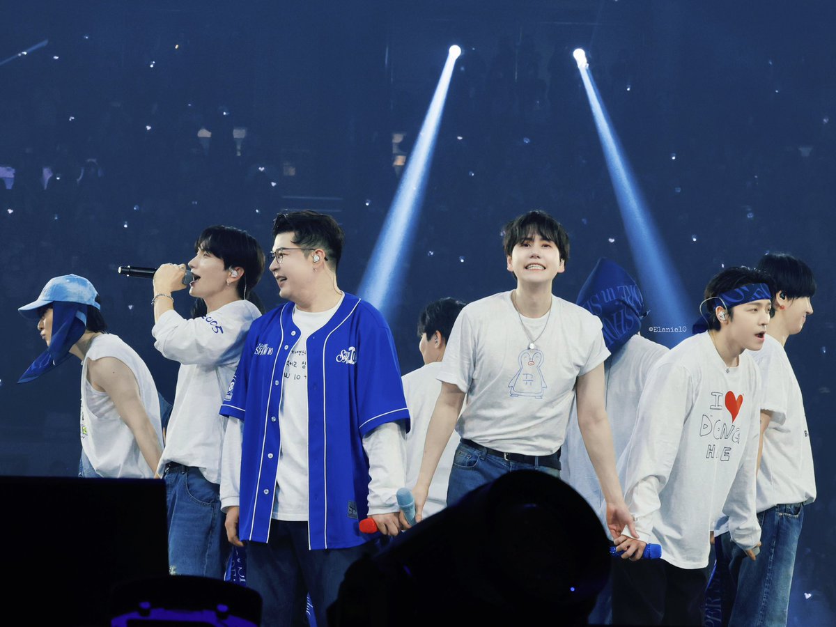 260405 SuperShow10 encore in Seoul Day3

Endless Dreams💙

#SUPERJUNIOR #슈퍼주니어
#예성 #Yesung #イェソン #藝聲
#규현 #kyuhyun #キュヒョン
#SUPERSHOW #SUPERSHOW #SUPERSHOW10ENCORE
#SS10EncoreinSeoul