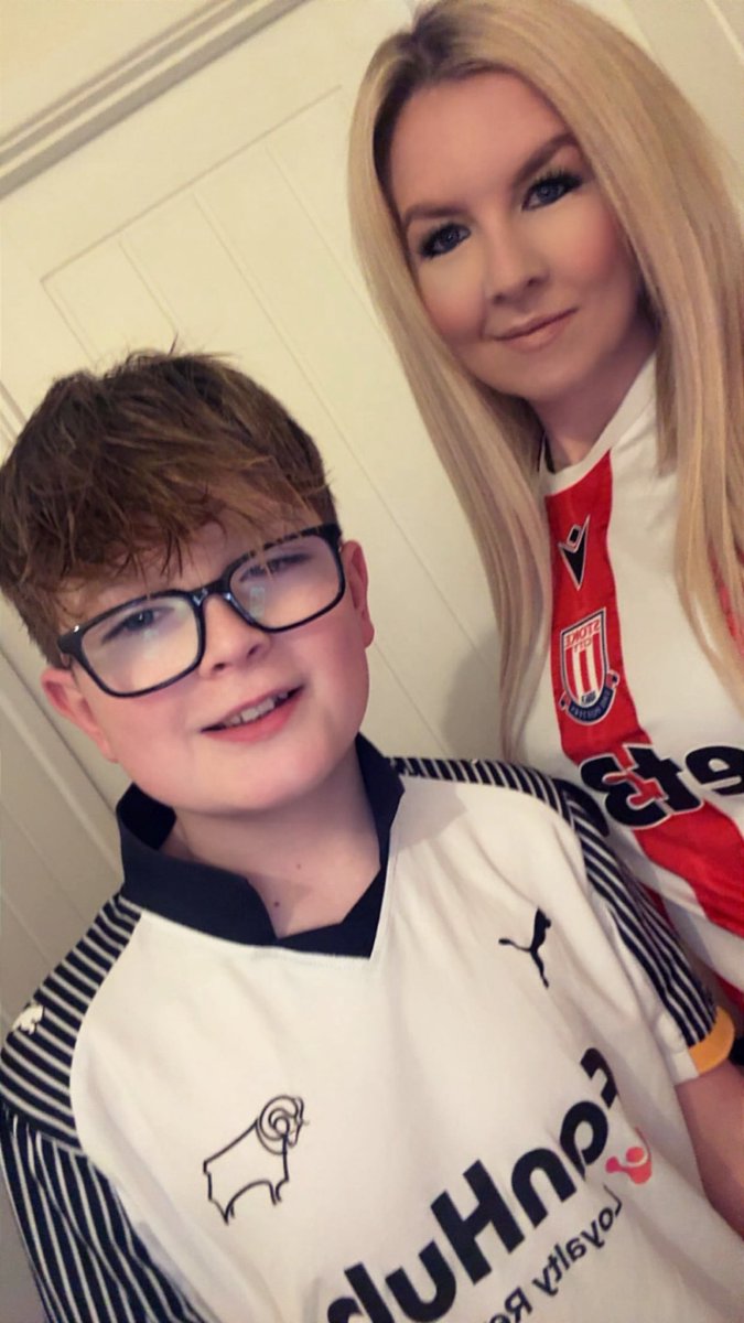 𝓜𝓻𝓼 𝓐𝓙𝓡 🖤 tweet media