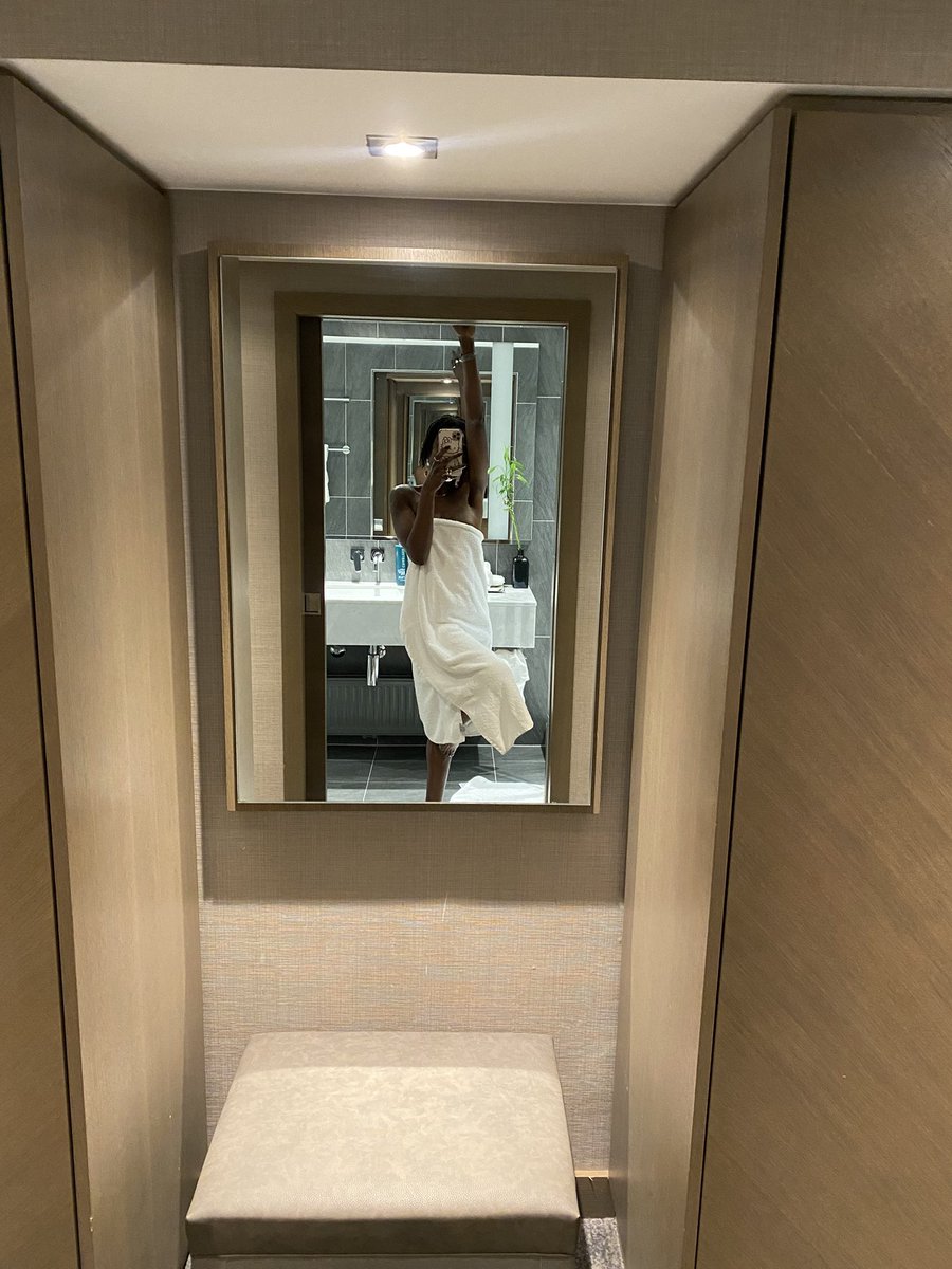 Azizza Azizz tweet media