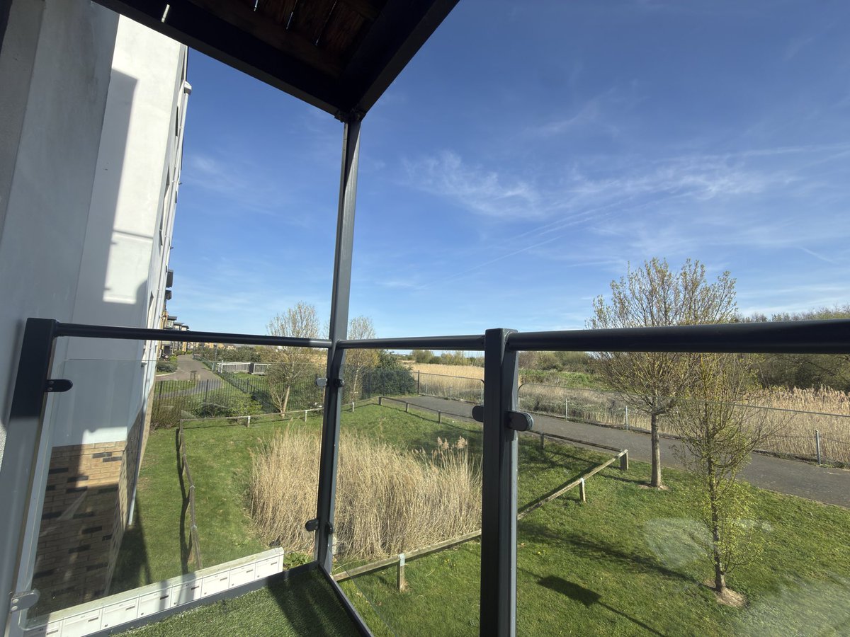 horlaneyee's tweet photo. You can’t do but just love Nature 💙 https://t.co/HS4NF3HMp7