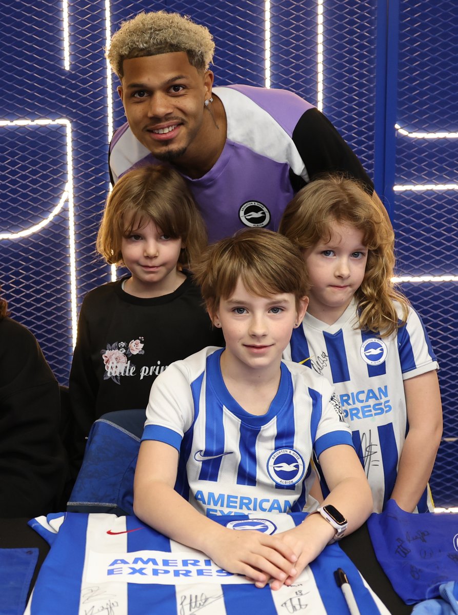 Brighton & Hove Albion tweet media