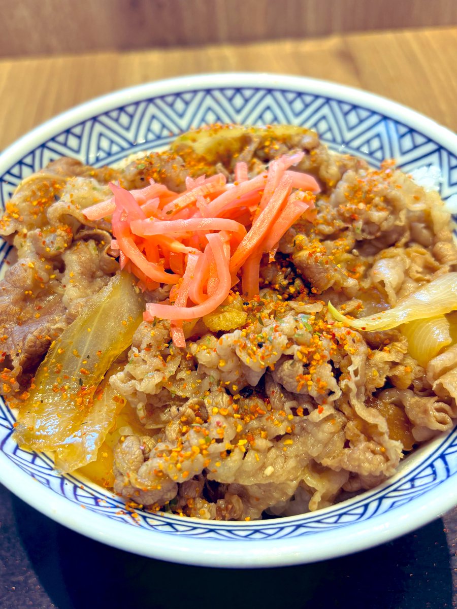 お疲れさまでしたo(^o^)o少し暑かったですね？牛丼いただきます😋