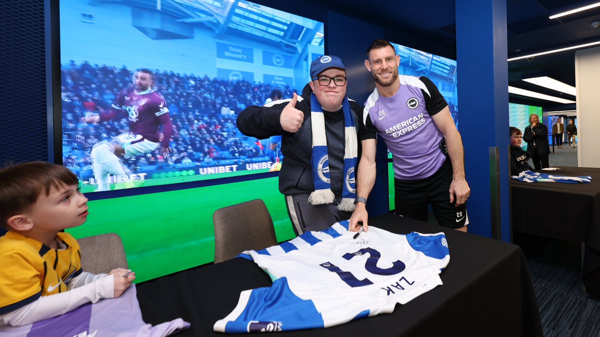 Brighton & Hove Albion tweet media