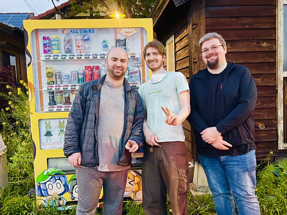 また〜り(にーにー) tweet media