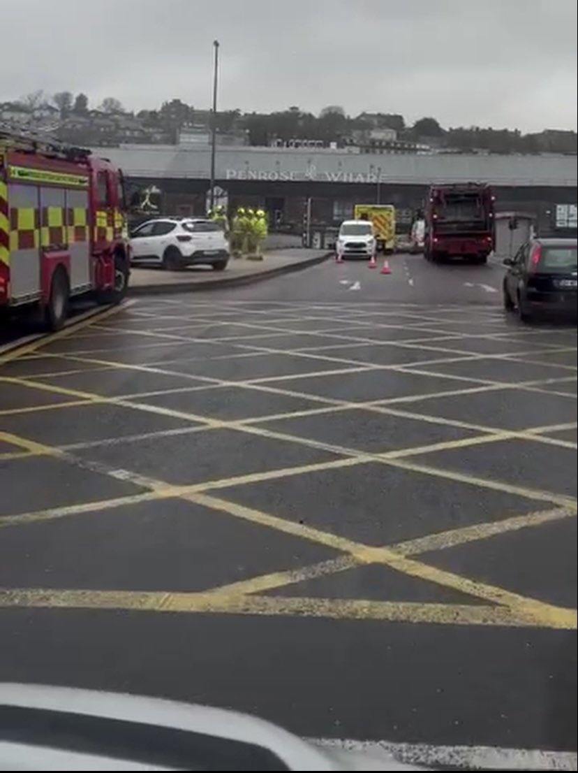 PaulByrne_1's tweet photo. One person has been taken to hospital following a collision at around 8am on Michael Collins Bridge Cork. 

It’s understood the bridge has been damaged as a result of the collision

@CorkCityFire @AmbulanceNAS @GardaTraffic https://t.co/3cjbQMvdKc