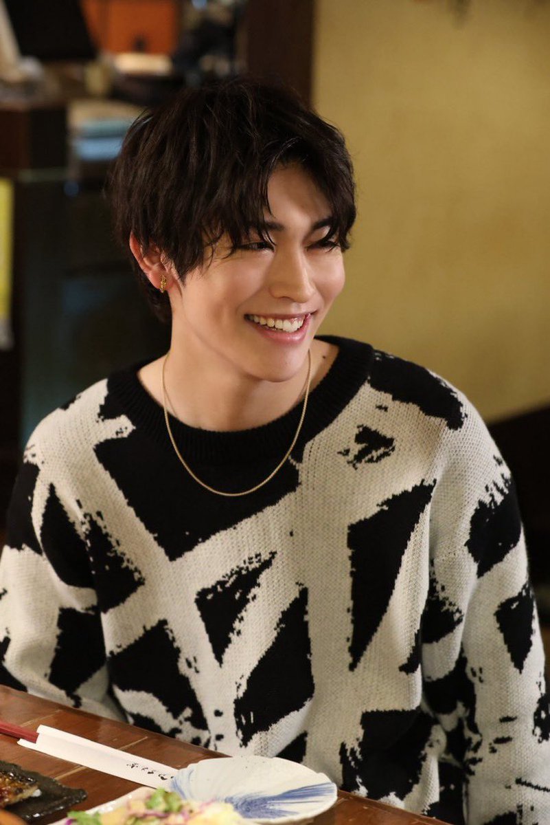 GENIC official tweet media