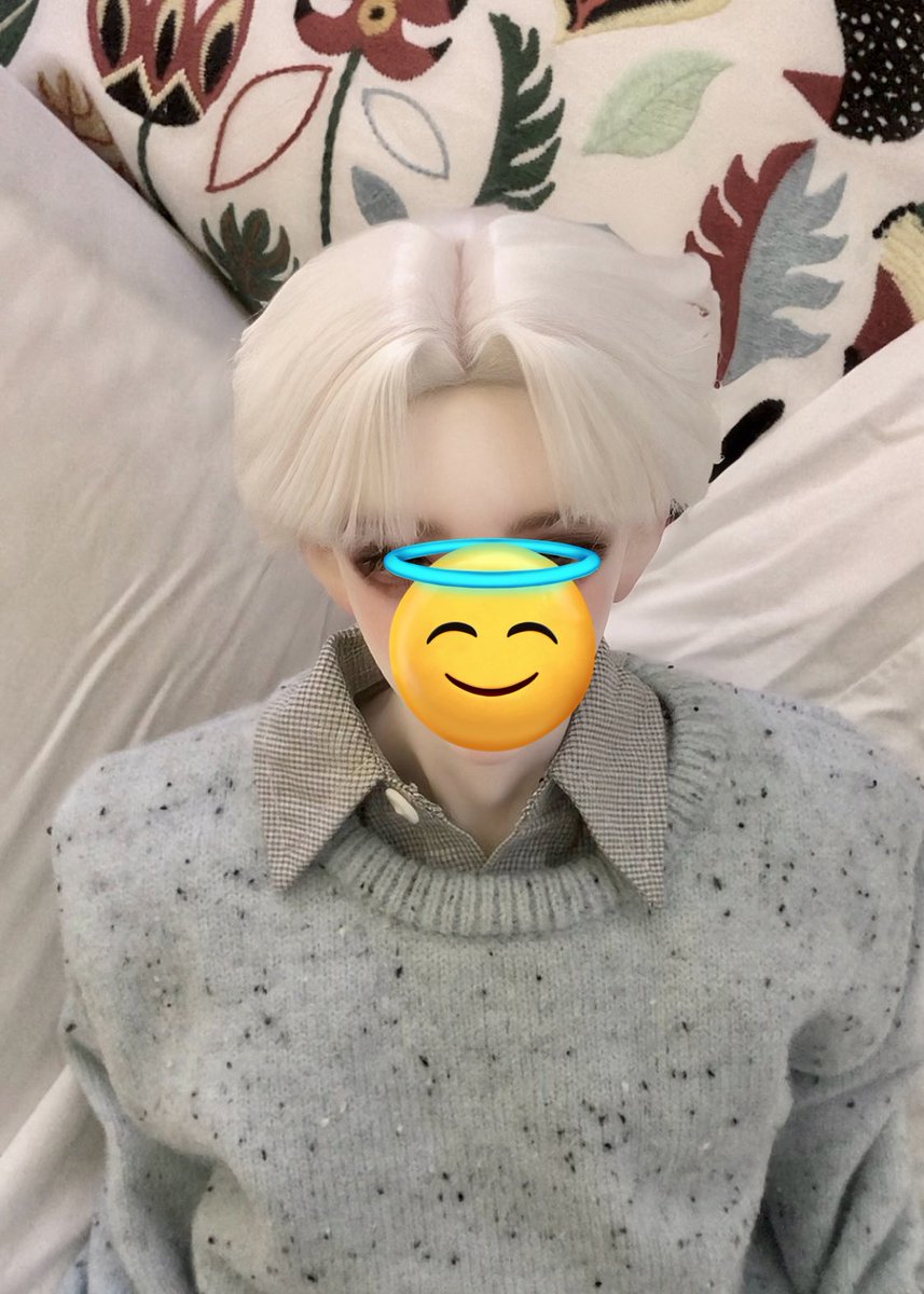 lostmymindddd's tweet photo. #트인덕장터
 70 사이즈 의상 일괄 판매합니다

정장세트와 코트는 전용 박스에 보내드립니다!!
정장과 목걸이 외 전부 미사용 입니다

가발은 중국제 셋팅가발로 두 번째 사진 착용샷 참고 부탁드립니다

일괄 택미포 15.0 https://t.co/F1GKuqlfny