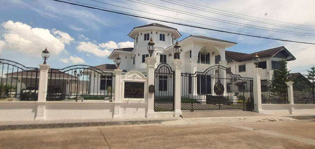 ชื่อหยวก นามสกุลกล้วย tweet media