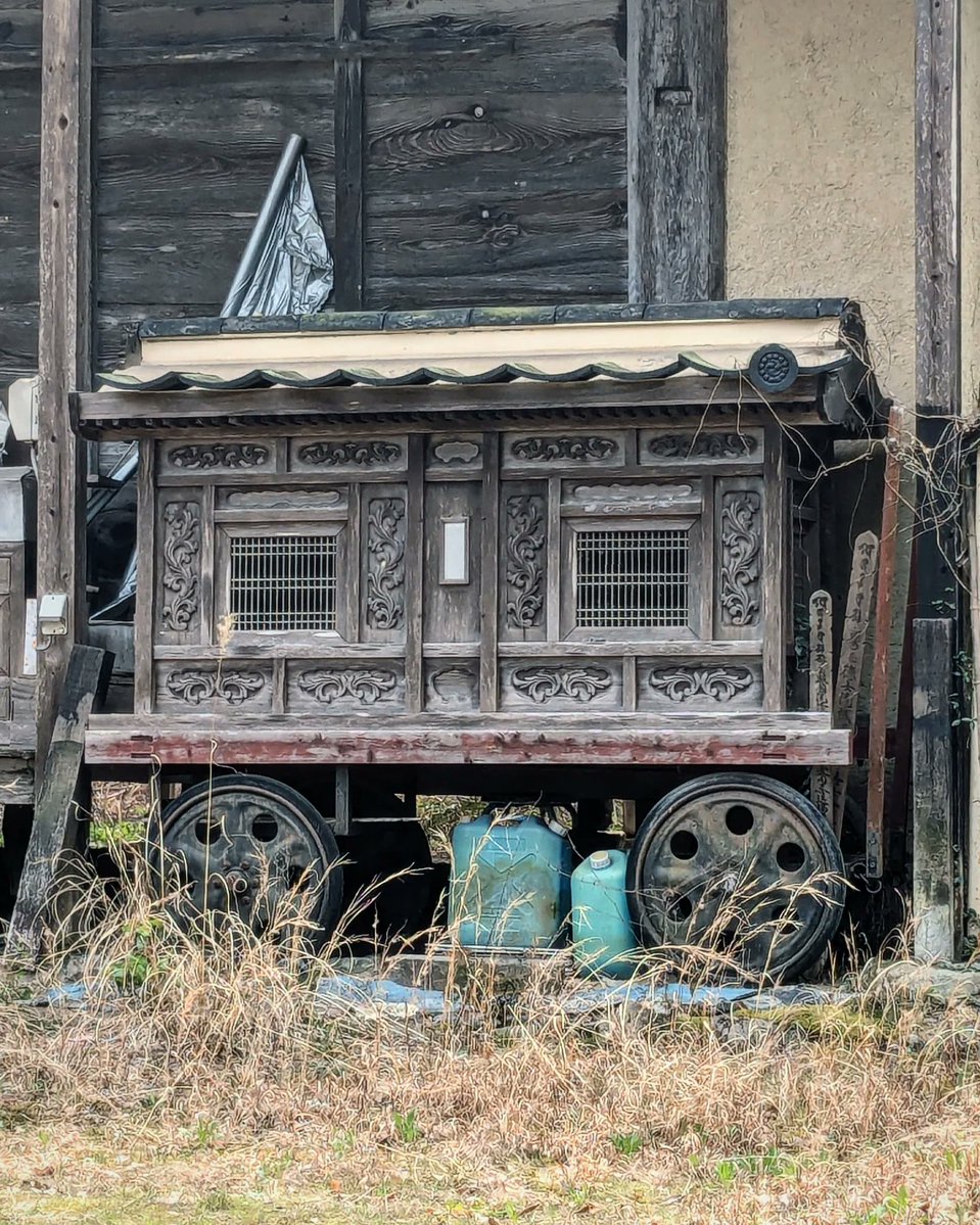 あてやま tweet media