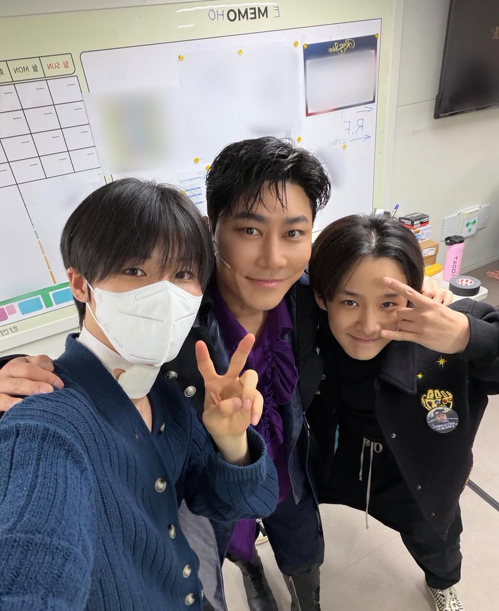 박민성 쓸데없는 정보봇 tweet media