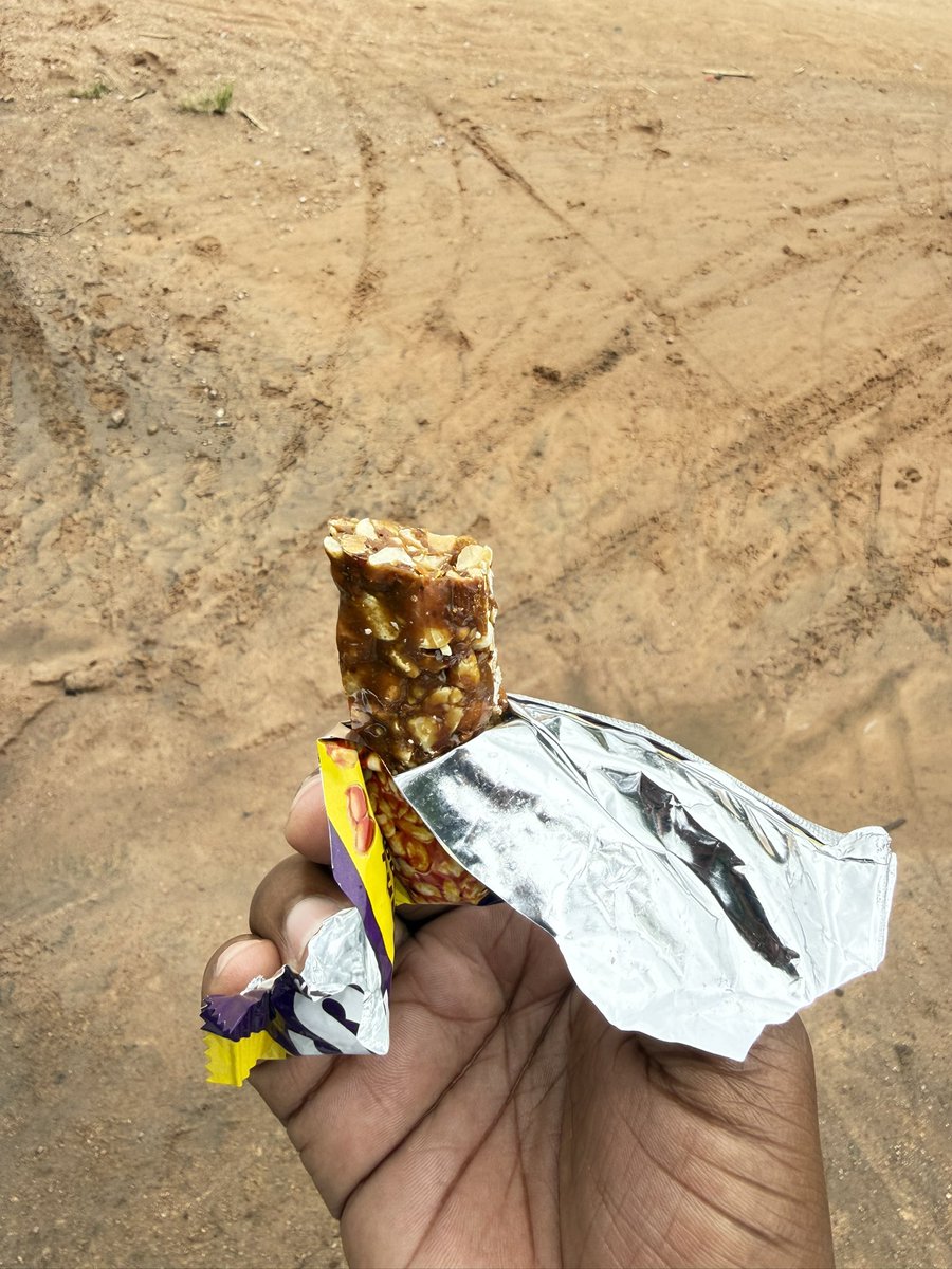 Kuna mtu IRINGA hapo amewaza ku upgrade Local kashata akaipa jina la Stamina🙌
anauza huku Mtaani madogo hauwaambii kitu ni 300/= tu mzee wa gahawa <a href="/Rahim_Meghji/">بو سالم 🇹🇿</a> hizi zinakufaa sana😆