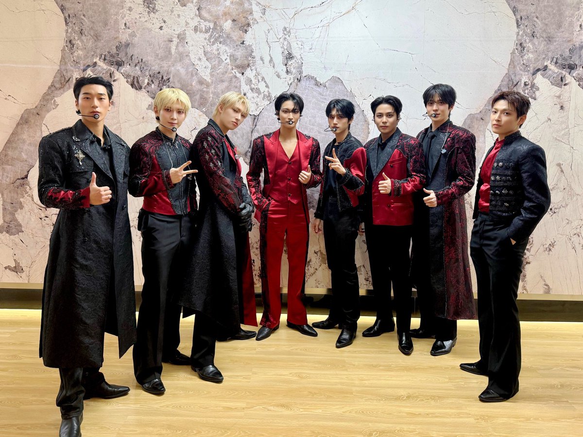 Harper's BAZAAR Thailand tweet media