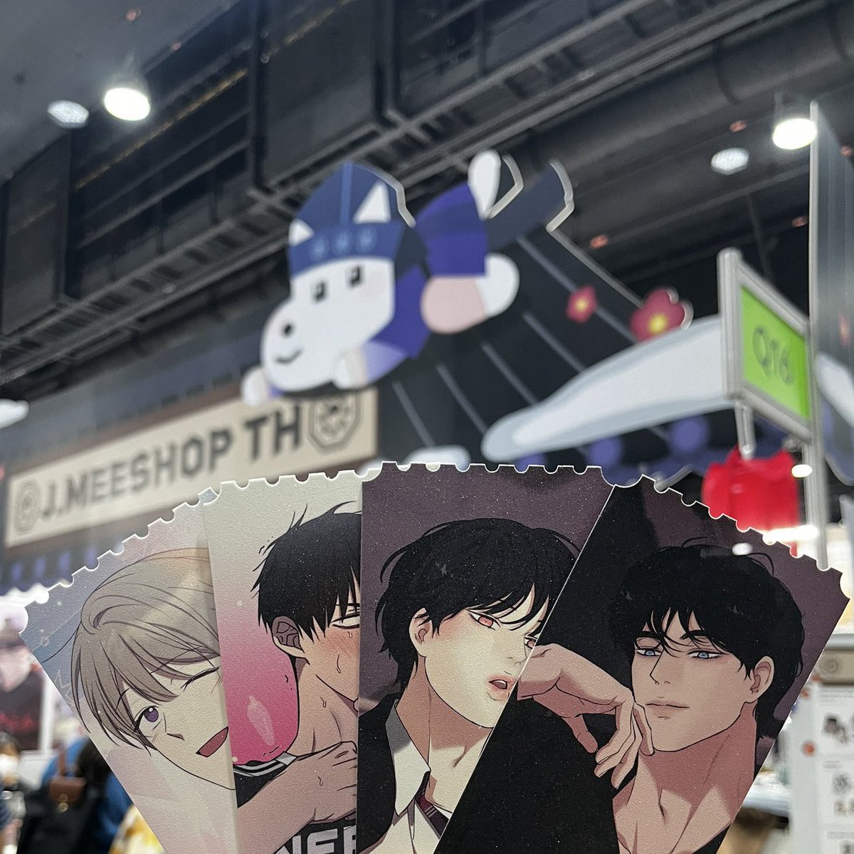 jellyjamx's tweet photo. >>> มิตรรักนักสุ่ม อยู่กับ @JMEESHOP_TH ทุกปี ขอบคุณที่จัดกิจกรรมให้สาววายได้พบปะสังสรรค์นะพี่หมาแดง 🙏🏻🐶❤️
#JMEESHOPTH #HappyNewYearProject #งานหนังสือ69 https://t.co/YIpQFjN7DF